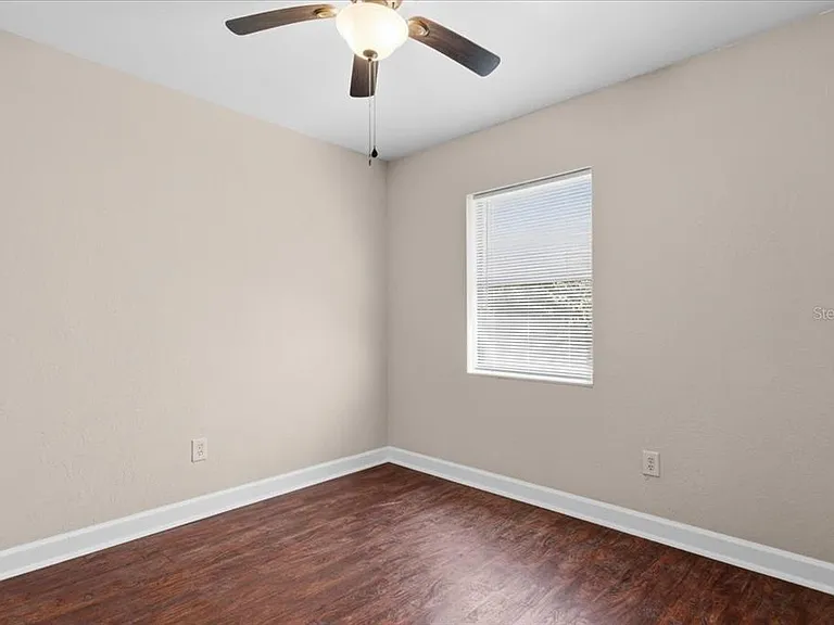 11907 NW 147th Pl — Photo 14