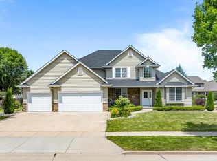 224 E Wentworth Ln, Appleton, WI 54913