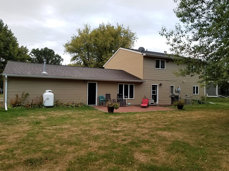 612 W 6th St, Neche, ND 58265 Zillow