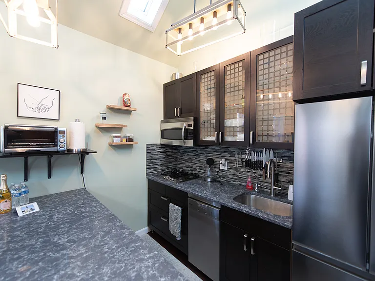 4731 Beach 47 St #2 — Photo 39