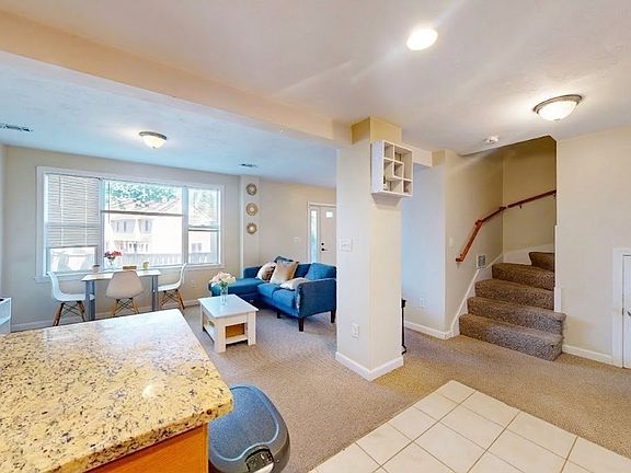 4th image of 110 Coolidge Hill Rd APT 4