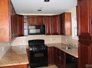 11 W James Pl, Iselin, NJ 08830