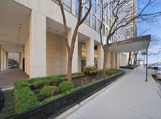 260 E Chestnut St APT 2010, Chicago, IL 60611
