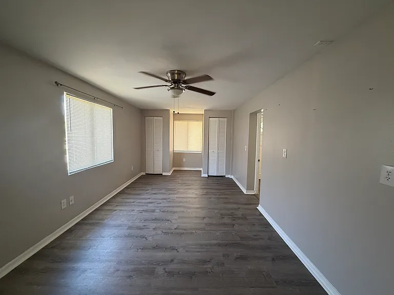 204 Melody Ln — Photo 14
