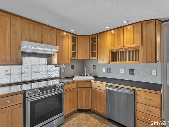 5th image of 34 Old Kennedy Road