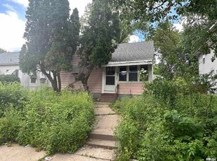 1225 15th St, Rock Island, IL 61201