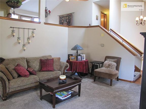 3rd image of 15736 Horton Ln