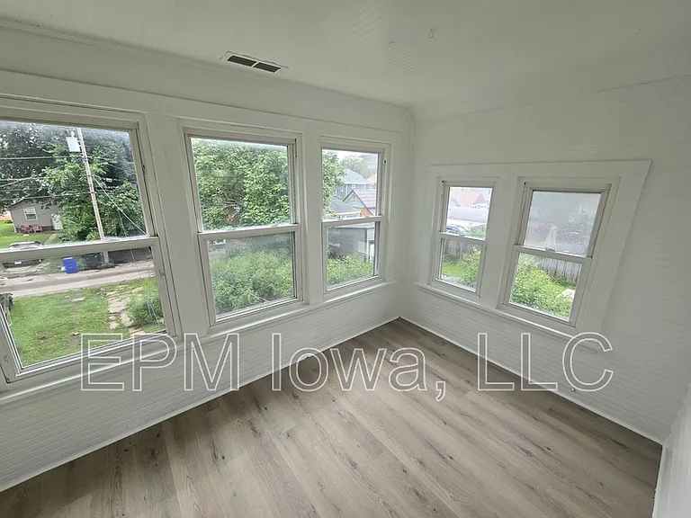 1527 4th Ave SE — Photo 34
