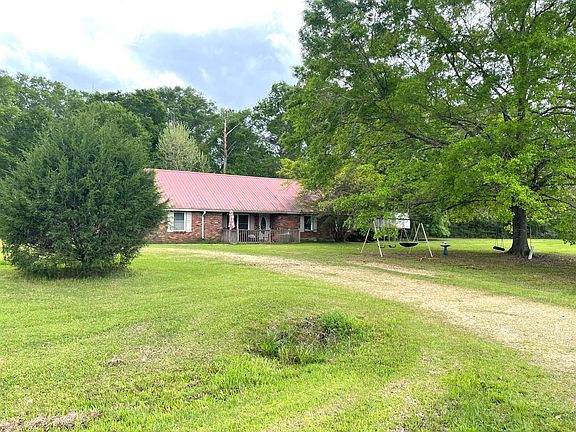 2nd image of 176 Smyrna Rd