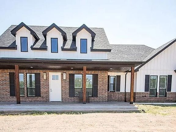 3rd image of 727 Three Way Rd