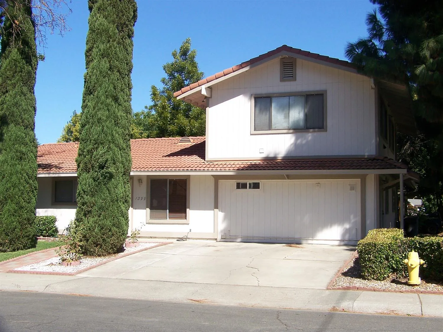 1399 Colette Way photo 1