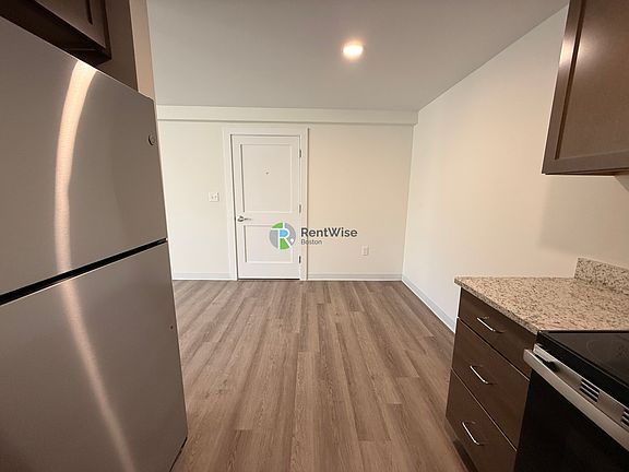 4th image of 1741 Washington St APT 2