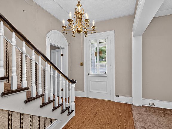 4th image of 400 N Greenville St