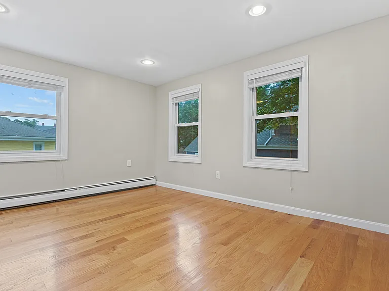 65 Hale St #2 — Photo 9
