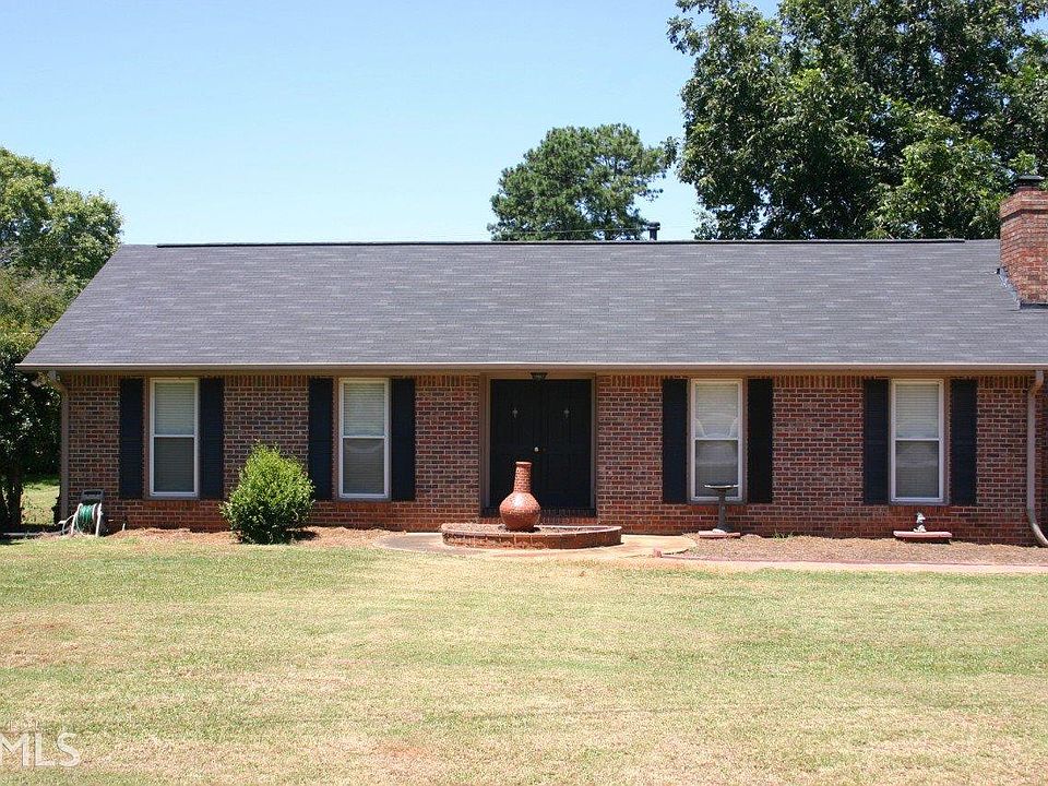 1st image of 123 Russell Cir