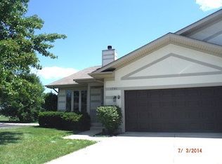 1791 Cumberland Green Dr, St Charles, IL 60174