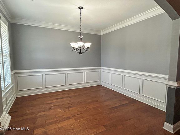 5th image of 613 Zizi Court