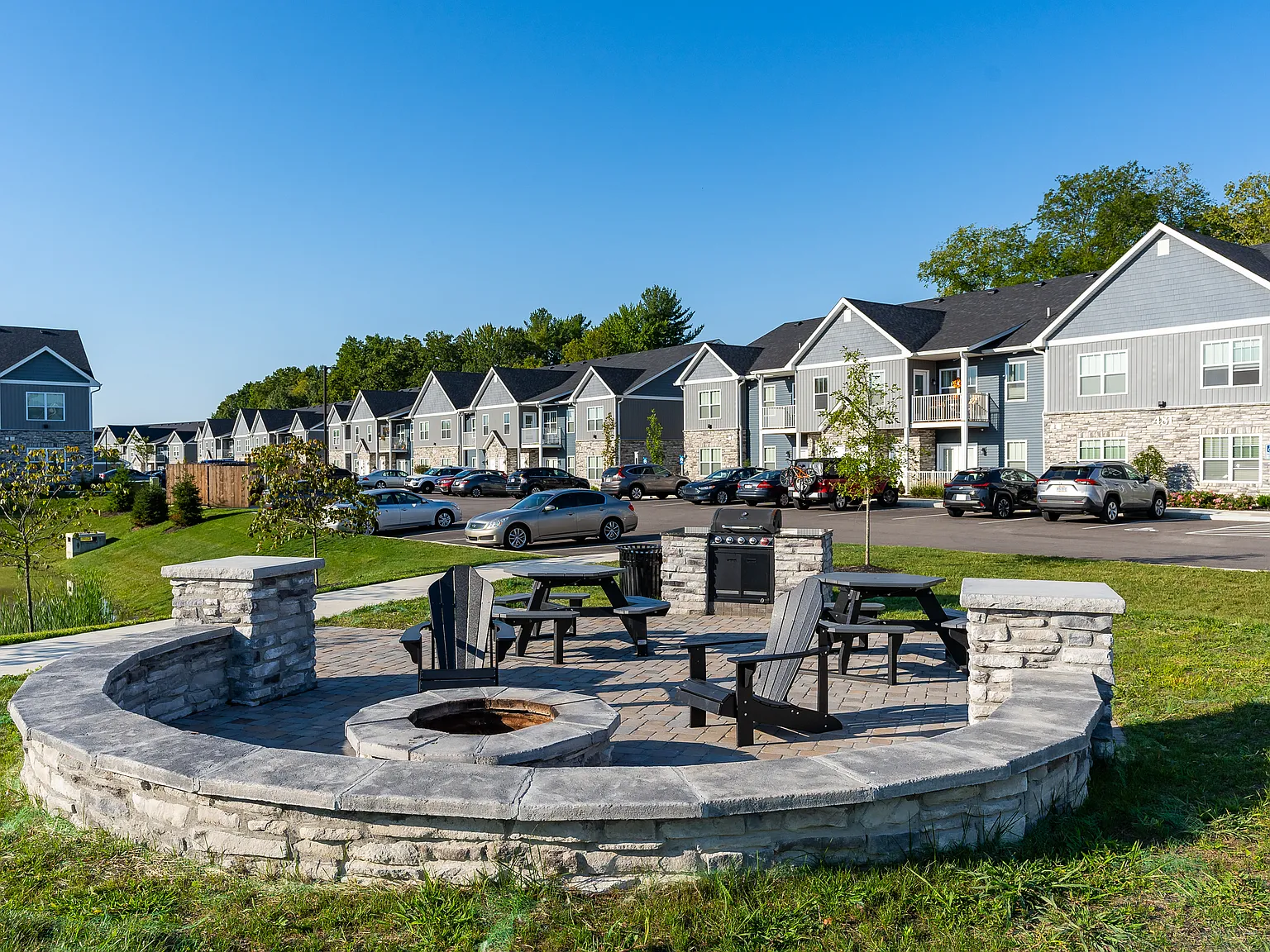 Alexander Pointe Apartments — Photo 4
