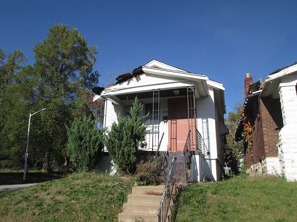 1st image of 5935 Garesche Ave