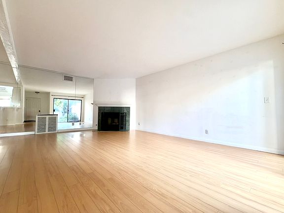 5th image of 21500 Califa St #63