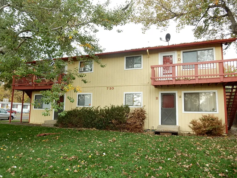 720 Pierce Street — Photo 1