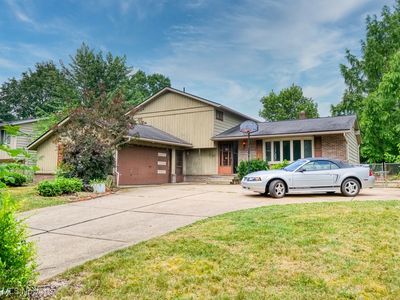 452 Delaware Dr, Brunswick, OH, 44212
