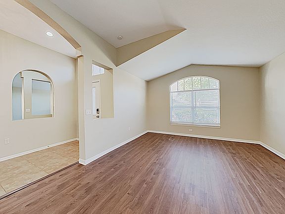 3rd image of 29637 Morwen Pl