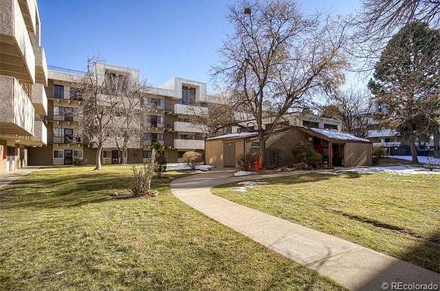 Interior Green Spaces of Complex