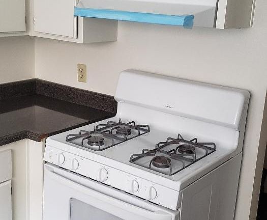2nd image of 15520 Parthenia St APT 22