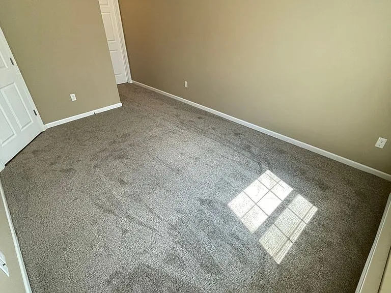 Grasslands Apartments — Photo 31