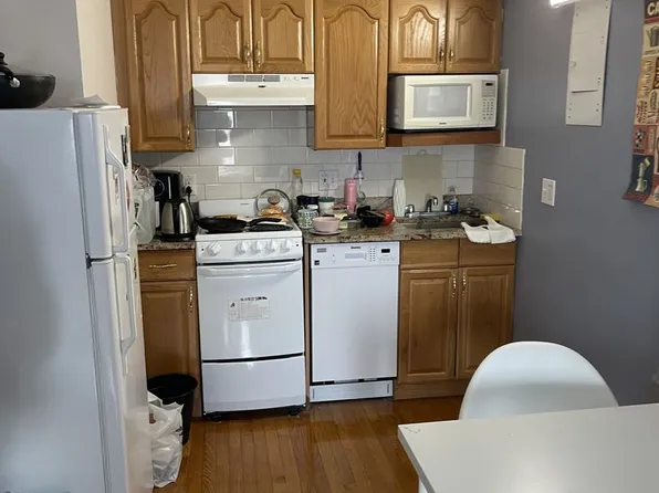 1112 Commonwealth Ave, Boston, MA