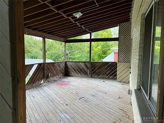 2nd image of 1265 McKeone Ave