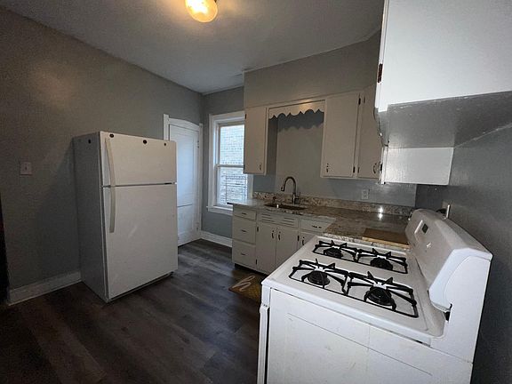 4th image of 1651 N Central Ave Floor 2