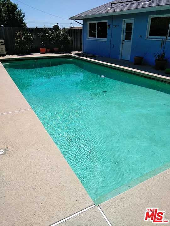 1st image of 1430 Pebble Hurst St