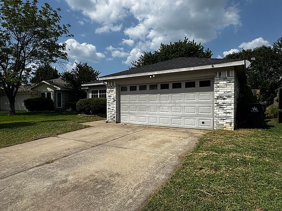 3rd image of 5615 Alicante Dr