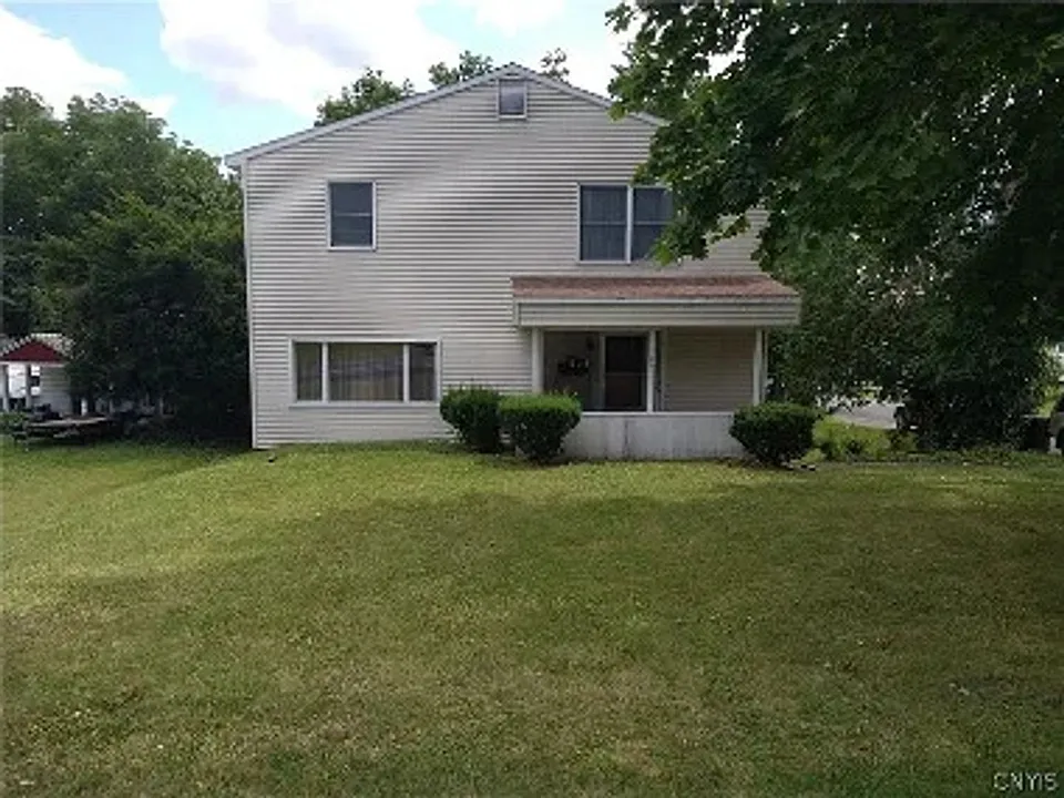 300 Kinne St