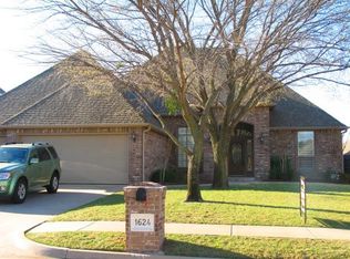 1624 Apache Trl, Edmond, OK 73003