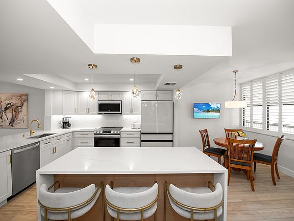2nd image of 812 N Ocean Boulevard #503