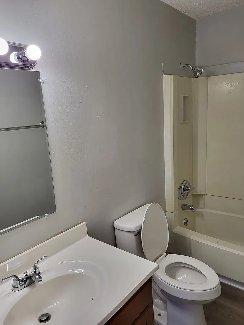 148 Spring Circle Drive — Photo 2