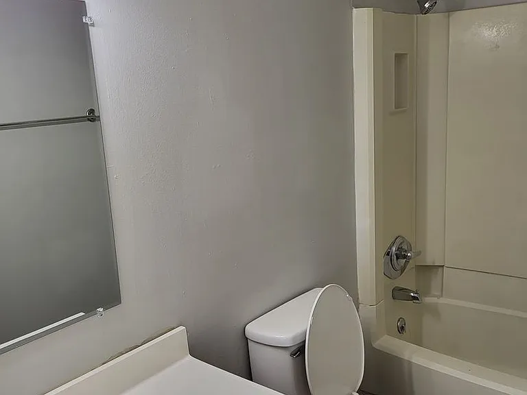 148 Spring Circle Dr — Photo 2