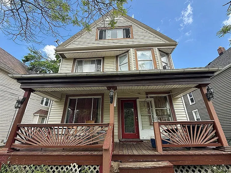 3914 Riverside Ave — Photo 1