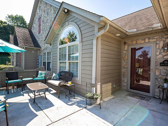 3rd image of 162 Jamie Lynn Cir