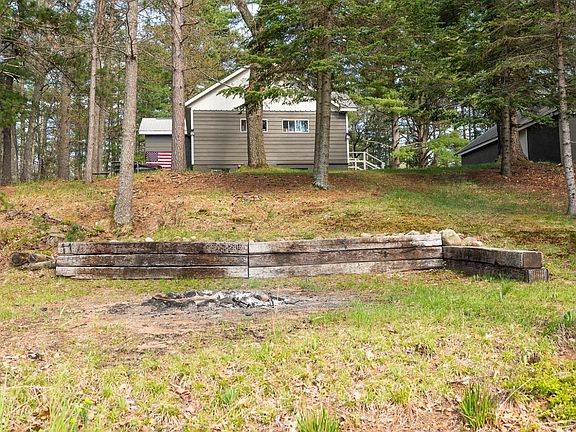 5th image of 969 Bloom Rd