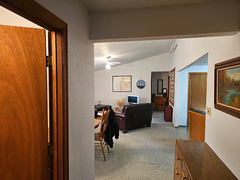 10027 Yaquina Bay Rd — Photo 35