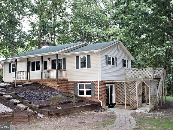 2nd image of 3013 Atkins Trail Ln