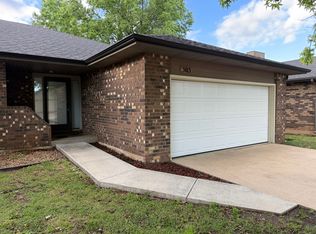 303 E Greenwood St, Springfield, MO 65807