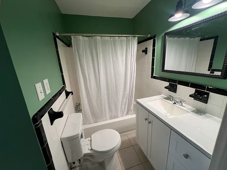 1431 Trinity Rd — Photo 8