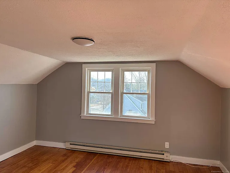 724 Middletown Ave #2 — Photo 11