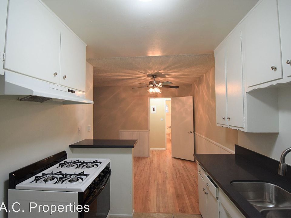 1st image of 5852 Hazeltine Ave APT 1