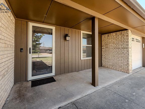 4th image of 5204 Brookwood Dr